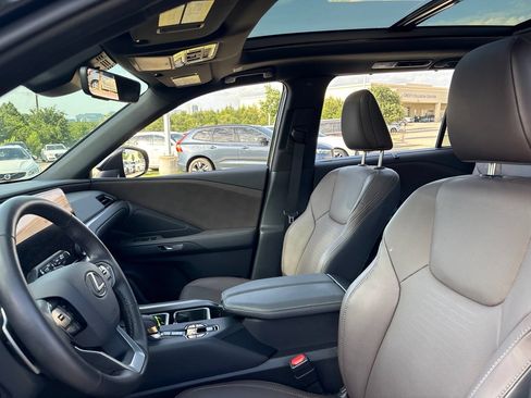 Used 2026 Lexus TX 350 AWD w/ Technology Package image 18