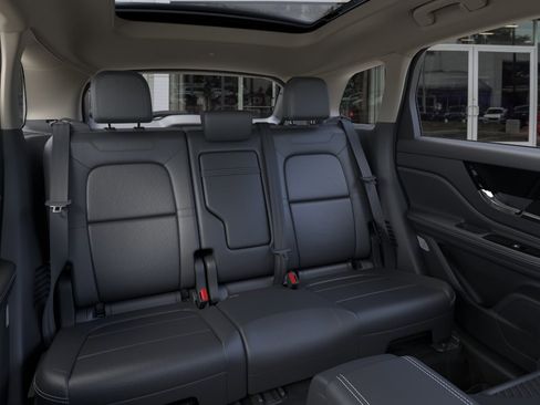 New 2026 Lincoln Corsair Grand Touring AWD/4WD image 11