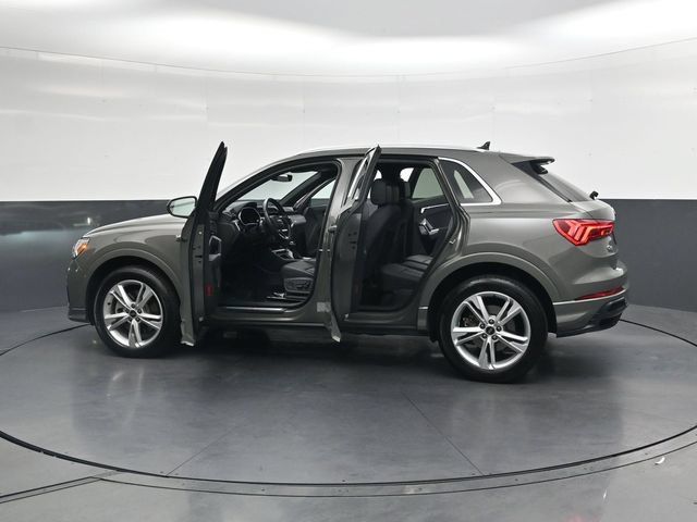 Used 2022 Audi Q3 2.0T Premium Plus AWD/4WD image 39