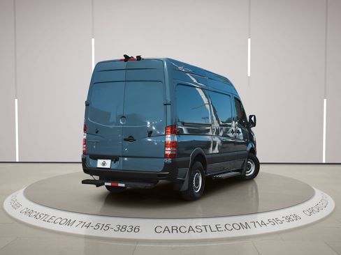 Used 2018 Mercedes-Benz Sprinter 2500 image 4
