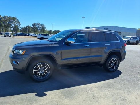 Used 2019 Jeep Grand Cherokee Limited image 3