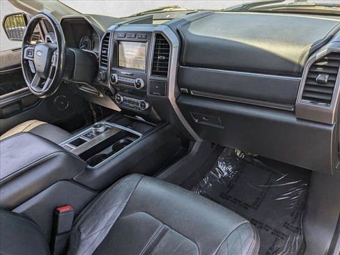 Used 2019 Ford Expedition Platinum RWD image 27