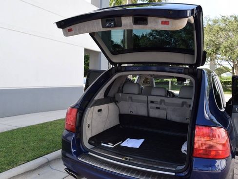 Used 2004 Porsche Cayenne Turbo AWD/4WD image 78
