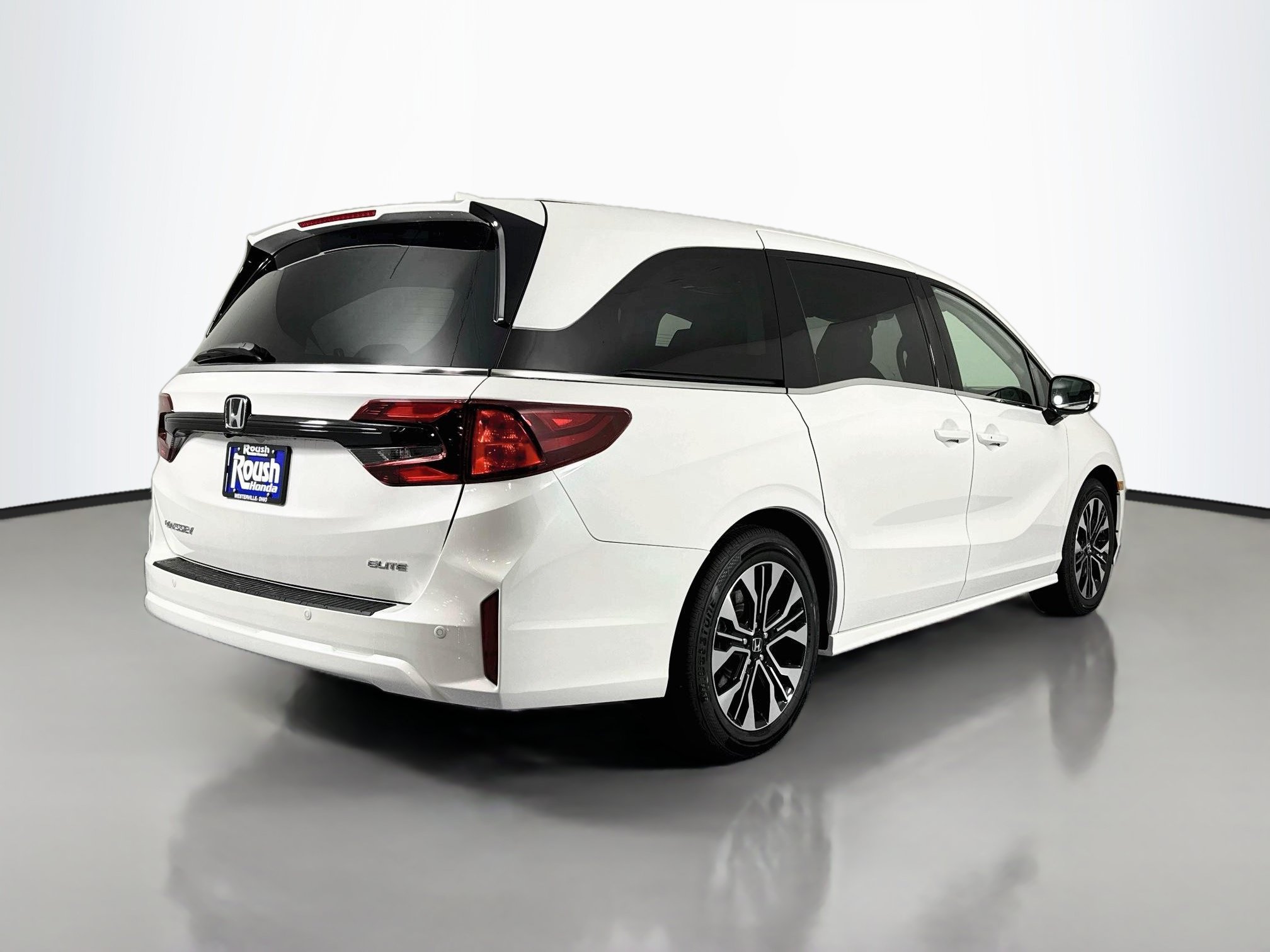 New 2027 Honda Odyssey Elite image 5