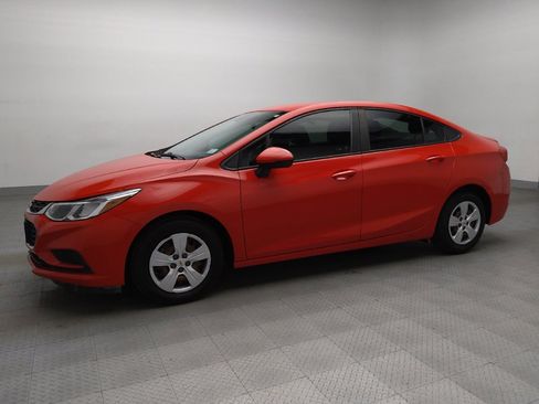 Used 2017 Chevrolet Cruze LS image 2