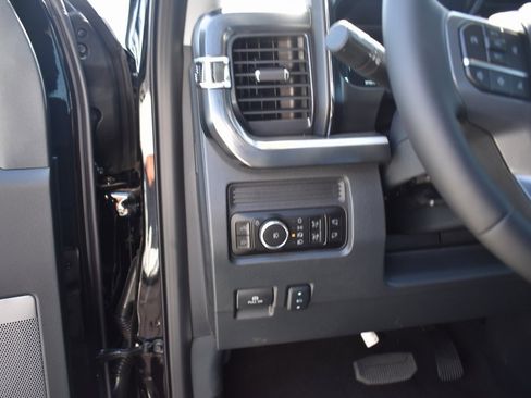 Used 2025 Ford F350 Lariat image 26