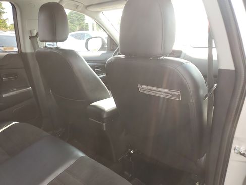 Used 2018 Mitsubishi Outlander Sport SE image 36