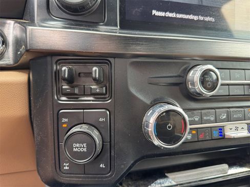 Certified 2024 Ford F350 Lariat w/ Lariat Ultimate Package image 24