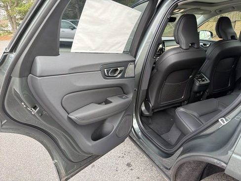 New 2026 Volvo XC60 B5 Ultra w/ Climate Package image 11