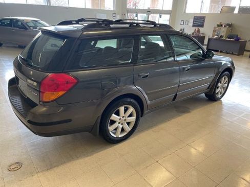 Used 2006 Subaru Outback 2.5i Special Edition image 3