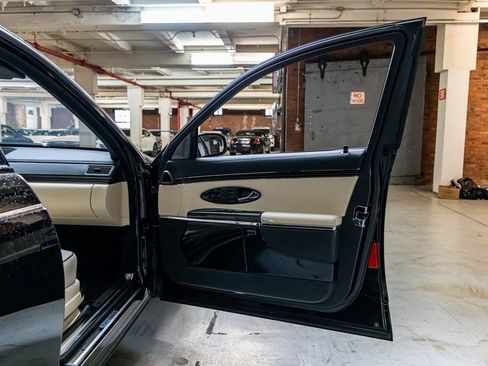 Used 2009 Maybach 62 S image 88