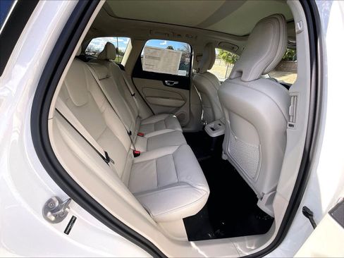 New 2026 Volvo XC60 T8 Ultra w/ Protection Package Premier image 27