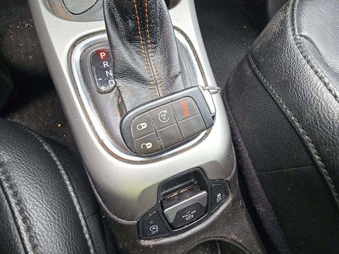 Used 2020 Jeep Compass Latitude w/ Popular Equipment Group AWD/4WD image 8