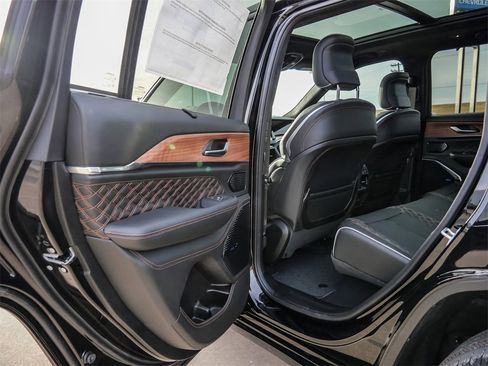 New 2026 Jeep Grand Cherokee Summit image 26