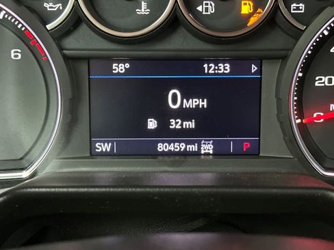 Used 2021 Chevrolet Tahoe Z71 w/ Z71 Signature Package image 31