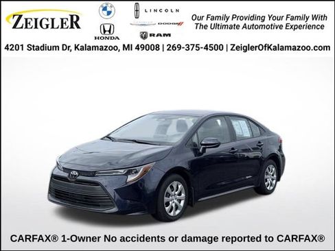 Used 2025 Toyota Corolla LE FWD image 1