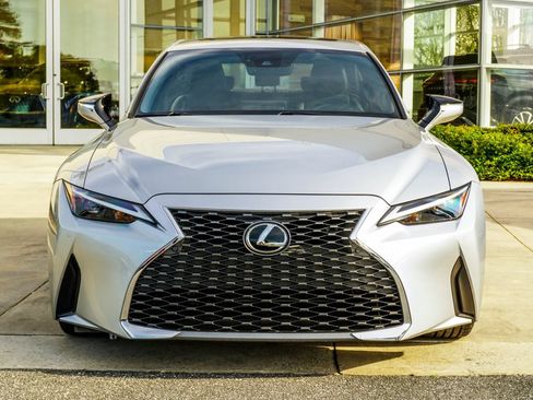 Used 2023 Lexus IS 300 w/ Comfort Package RWD image 7