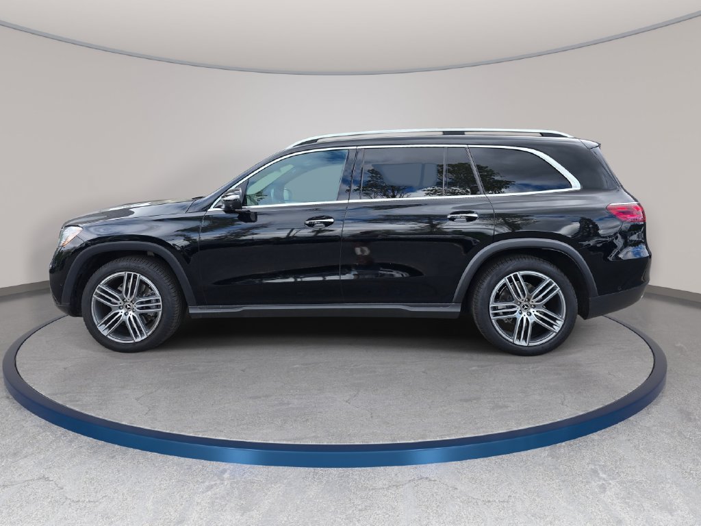 Used 2025 Mercedes-Benz GLS 450 4MATIC image 9