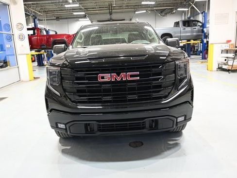 New 2026 GMC Sierra 1500 Elevation image 2