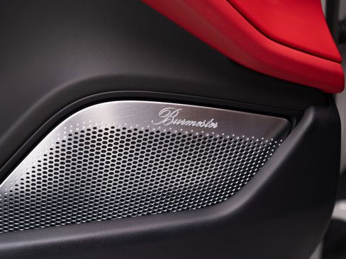 Certified 2022 Porsche Taycan Turbo S image 23