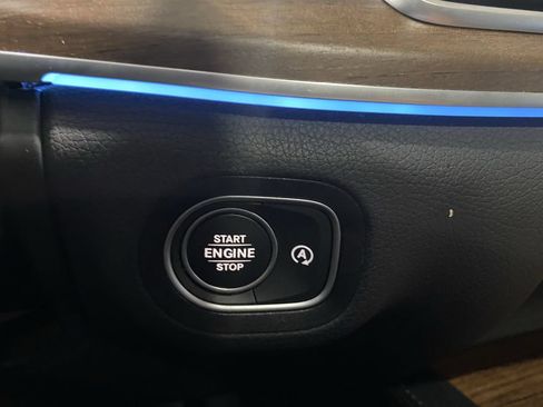 Used 2025 Mercedes-Benz GLE 350 4MATIC image 14