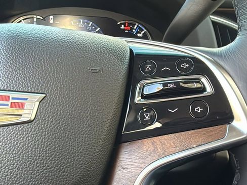 Used 2018 Cadillac Escalade Premium Luxury image 28