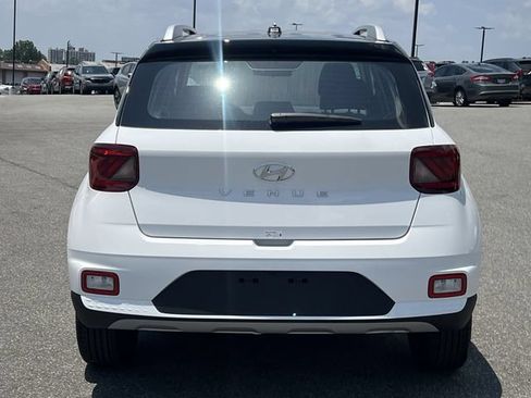 New 2026 Hyundai Venue SEL FWD image 12