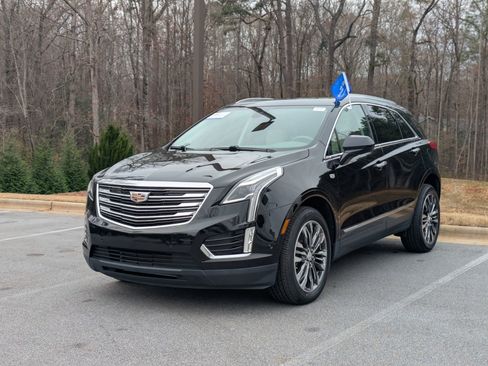 Used 2019 Cadillac XT5 Premium Luxury w/ Driver Assist Package image 6