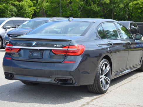 Used 2016 BMW 740i RWD image 6
