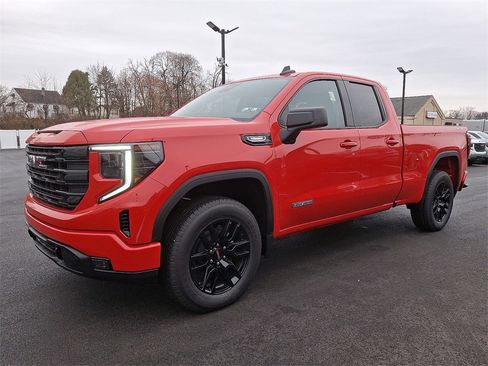 New 2025 GMC Sierra 1500 Elevation image 2