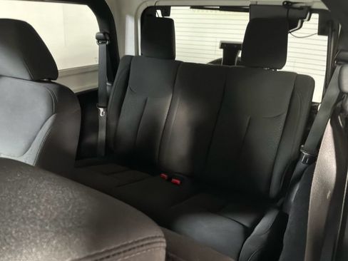 Used 2014 Jeep Wrangler Sport AWD/4WD image 16