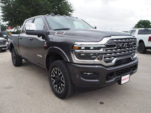 New 2025 RAM 2500 Limited image 4