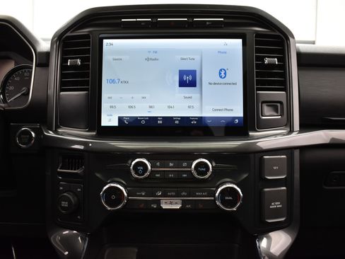 Used 2022 Ford F150 XLT w/ Equipment Group 302A High image 16