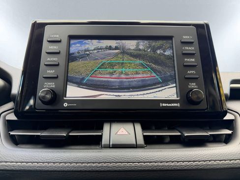 Used 2021 Toyota RAV4 XLE image 13