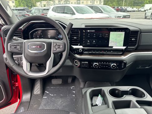 New 2025 GMC Sierra 1500 SLE w/ Preferred Package image 16