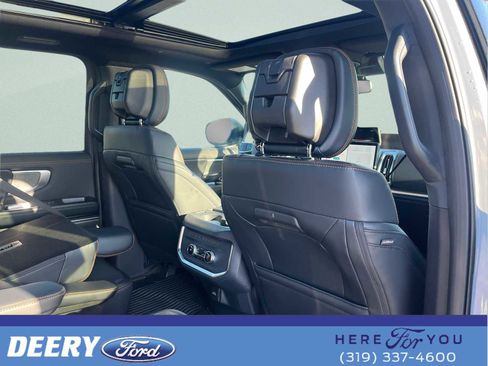 New 2026 Ford Expedition Tremor image 19