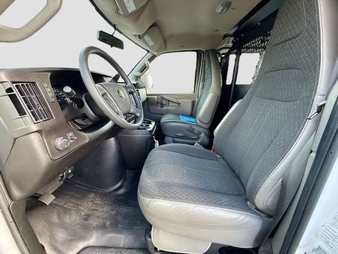 Certified 2024 Chevrolet Express 2500 w/ Driver Convenience Package image 19