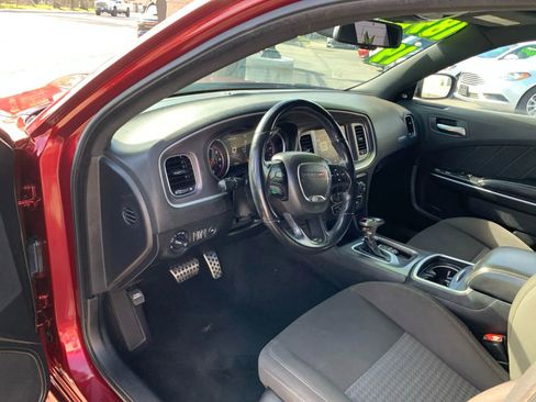 Used 2019 Dodge Charger GT image 8