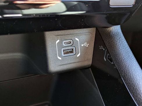 New 2026 Jeep Compass Limited w/ Sun, Sound & Navigation Group image 24