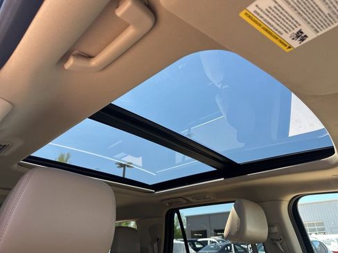 Used 2024 Ford Expedition Max Limited image 20