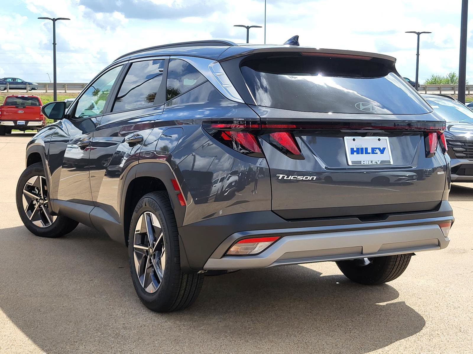 New 2026 Hyundai Tucson SEL AWD/4WD image 3