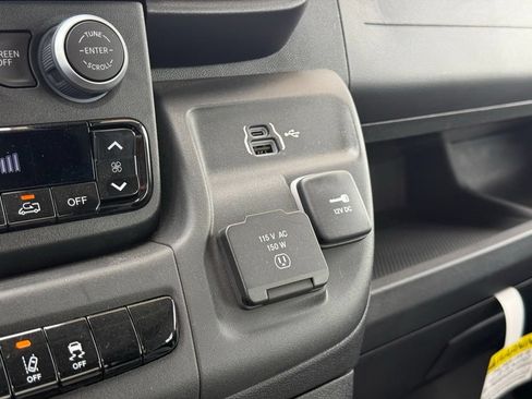 New 2024 RAM ProMaster 3500 w/ Delivery Van Package FWD image 27