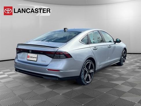 Used 2025 Honda Accord Sport image 7