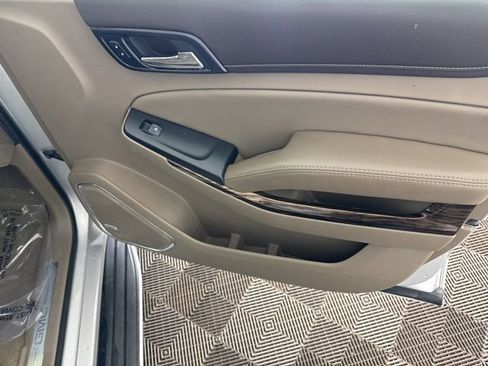 Used 2020 GMC Yukon SLT w/ Open Road Package AWD/4WD image 19