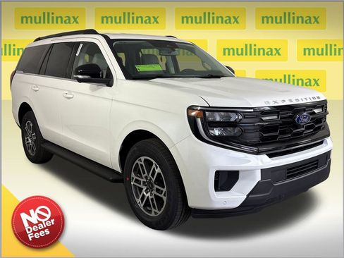 New 2026 Ford Expedition Active image 1