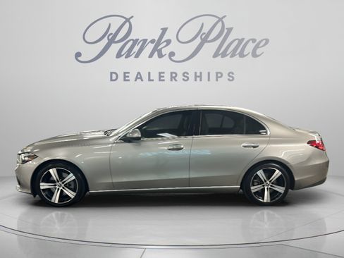 Used 2022 Mercedes-Benz C 300 Sedan image 2
