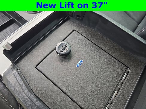 Used 2022 Ford F250 Lariat w/ Tremor Off-Road Package image 16