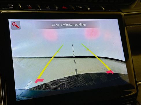 Used 2023 Jeep Grand Cherokee Limited image 23