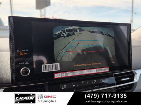 Used 2025 Toyota Sienna XLE w/ XLE Plus Package FWD image 18