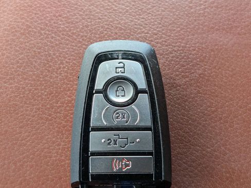 Used 2020 Ford F150 King Ranch w/ Equipment Group 601A Luxury AWD/4WD image 31
